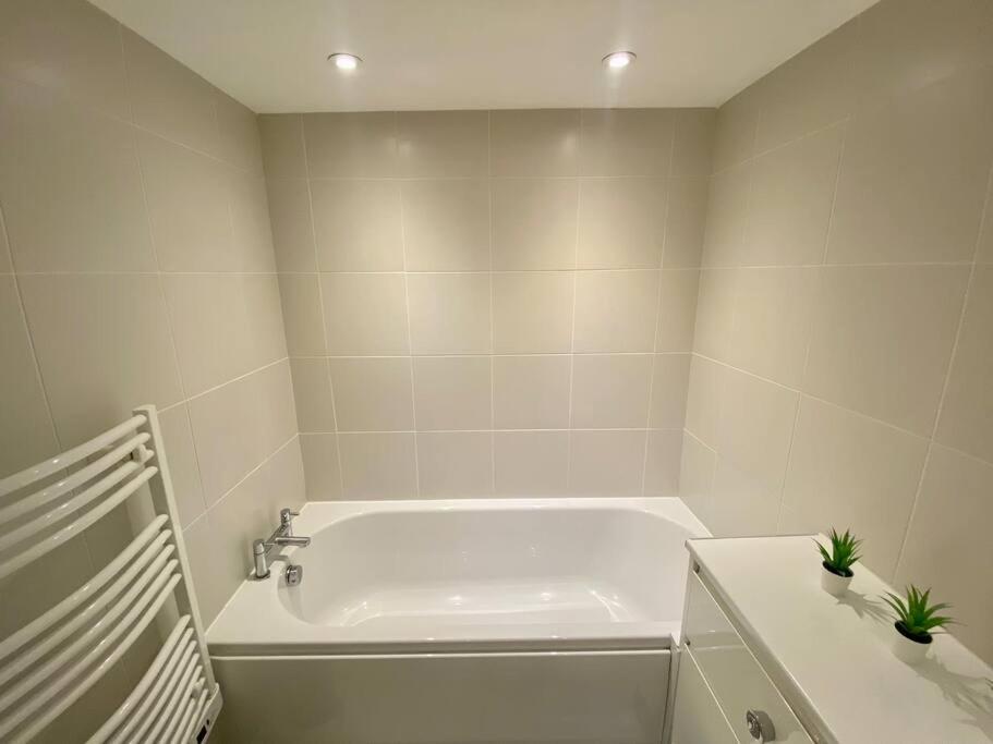 Stylish Coastal Home In The Centre Of Hove Esterno foto